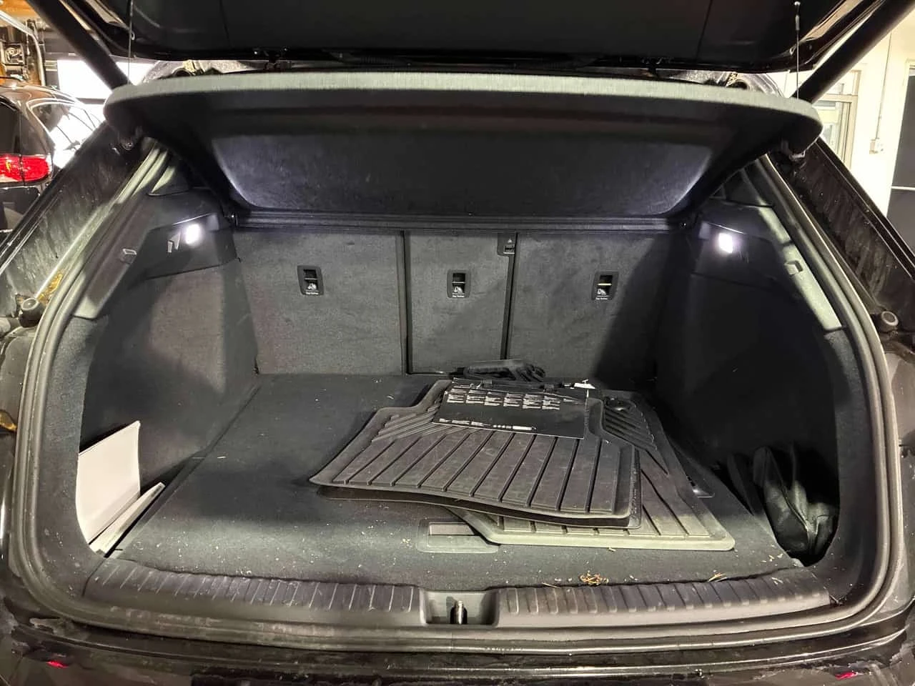 Audi E-Tron * 55 quattro * CARFAX * ����� �� ����������� | Mobile.bg � ����������� 14
