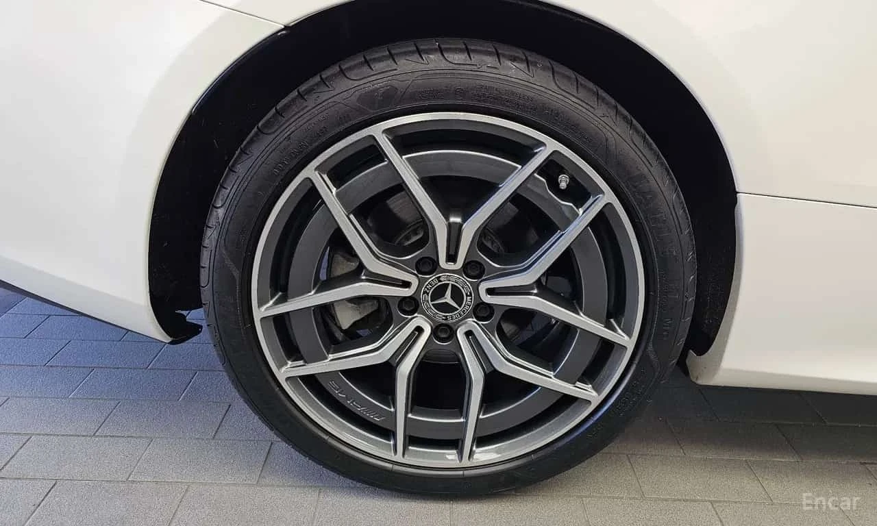 Mercedes-Benz E 300 * E300d 4MATIC Coupe * , снимка 5 - Автомобили и джипове - 56593798