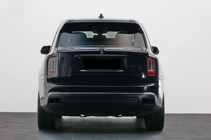 Rolls-Royce Cullinan V12/BLACK BADGE/SHOOTING STAR/BESPOKE/ MANSORY 24/, снимка 5 - Автомобили и джипове - 47520962