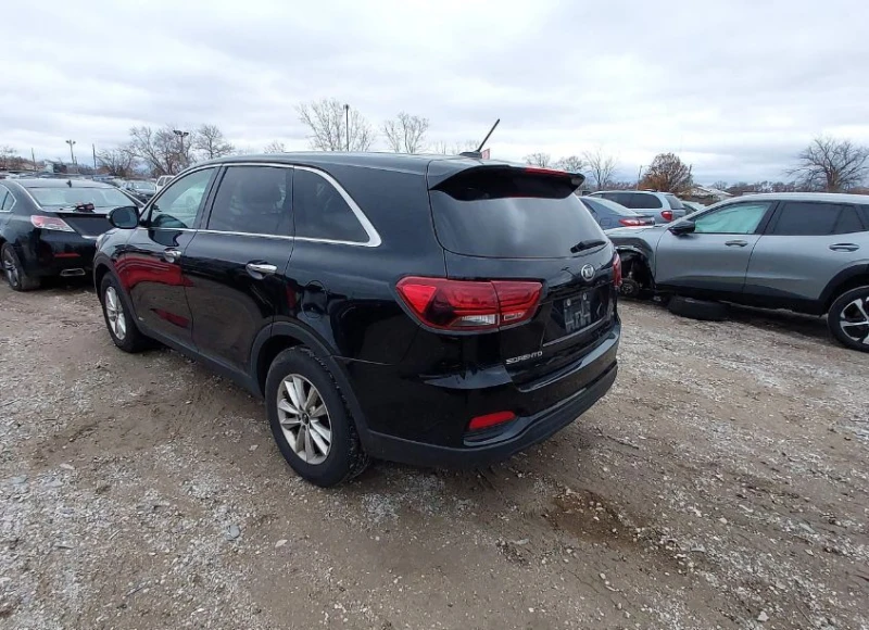 Kia Sorento, снимка 3 - Автомобили и джипове - 52736269