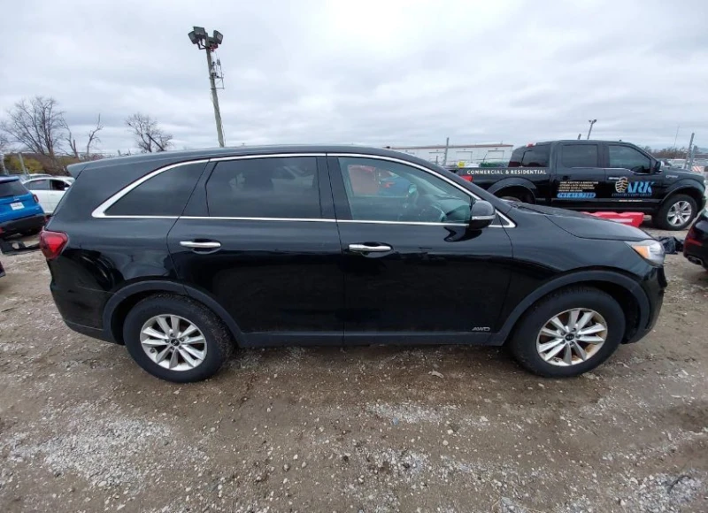 Kia Sorento, снимка 13 - Автомобили и джипове - 52736269