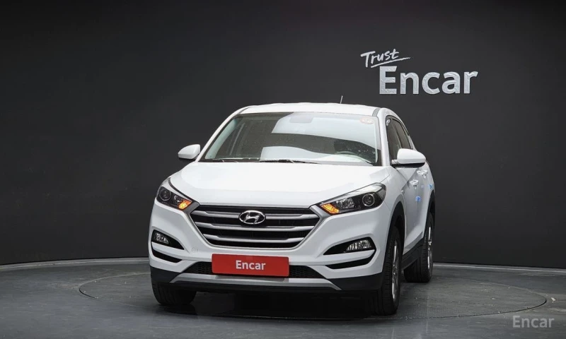 Hyundai Tucson, снимка 3 - Автомобили и джипове - 52927481