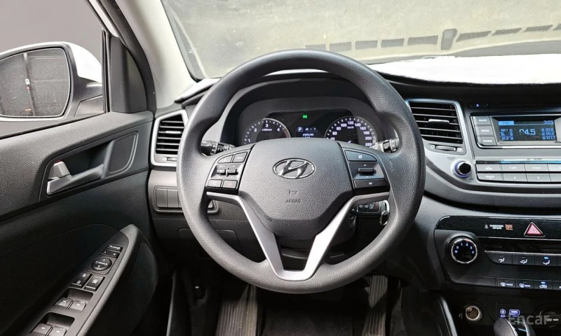 Hyundai Tucson, снимка 13 - Автомобили и джипове - 52927481