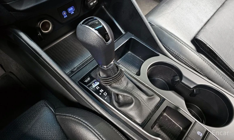 Hyundai Tucson, снимка 9 - Автомобили и джипове - 52927481