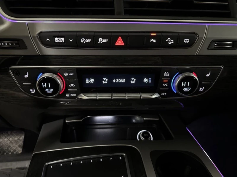 Audi Q7 TECHNIK* MATRIX* DISTRONIK* BLACK OPT* HEAD-UP* ОБ, снимка 11 - Автомобили и джипове - 53529190
