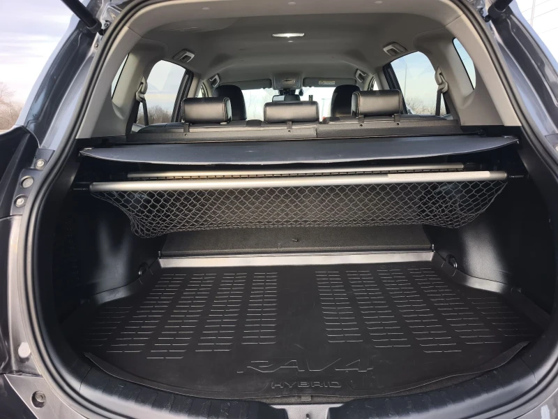Toyota Rav4 2.5HYBRID 4X4 FULL SERVICE IN TOYOTA NEW !!!, снимка 12 - Автомобили и джипове - 53540994