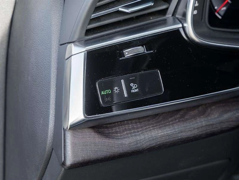 Audi Q8 * S Line quattro Prestige * CARFAX * ЦЕНА ДО БГ, снимка 13 - Автомобили и джипове - 53133456