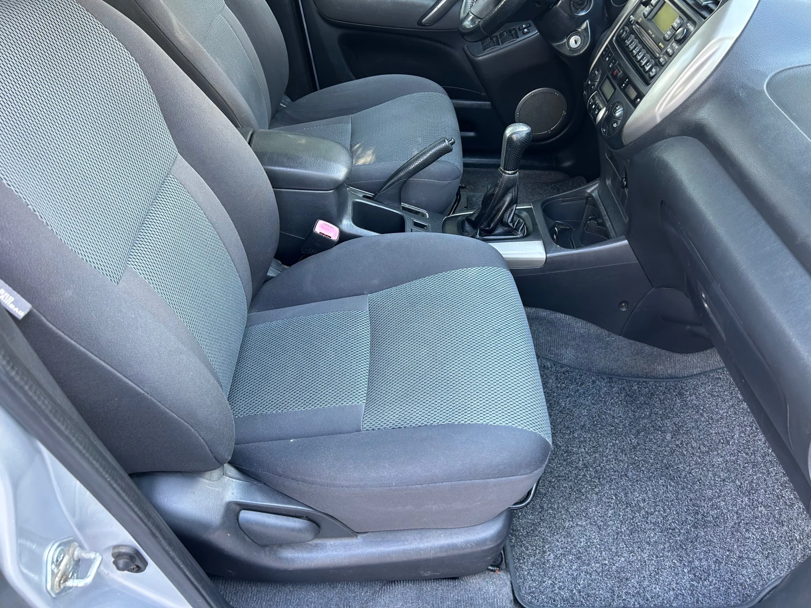 Toyota Rav4 2.0-116к. - изображение 5