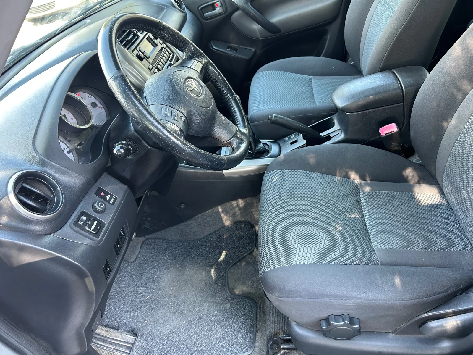 Toyota Rav4 2.0-116к. - изображение 9