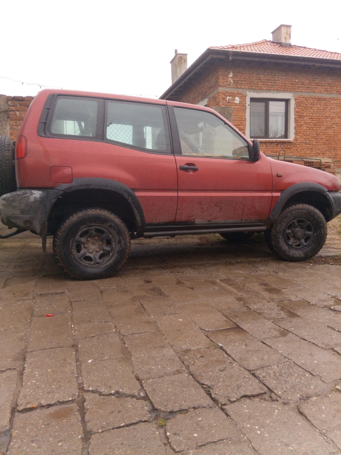 Nissan Terrano  - изображение 2