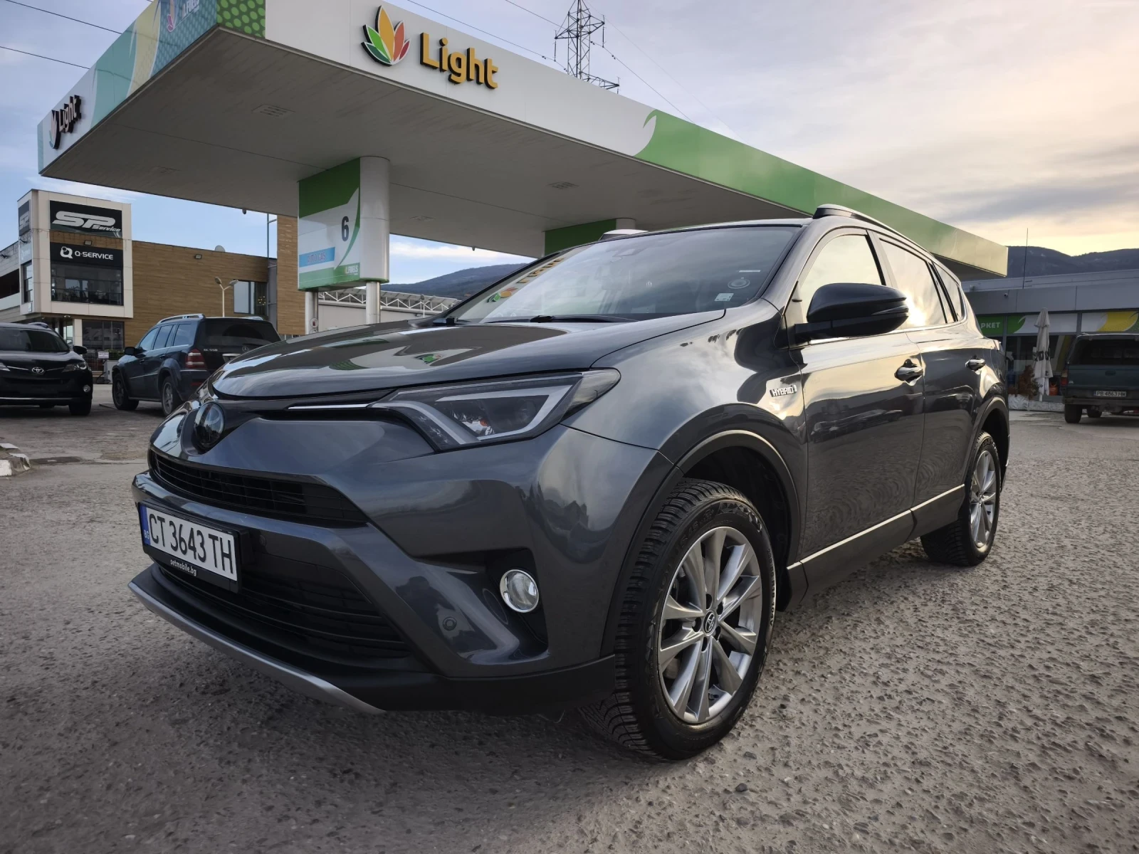 Toyota Rav4 2.5HYBRID 4X4 FULL SERVICE IN TOYOTA NEW !!! | Mobile.bg � ����������� 1