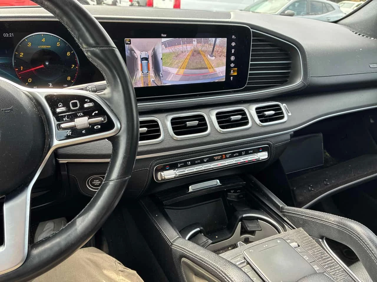 Mercedes-Benz GLE 350 BURMESTER * PANO * KEYLESS *  ПОДГРЕВИ * CARFAX, снимка 9 - Автомобили и джипове - 54647804