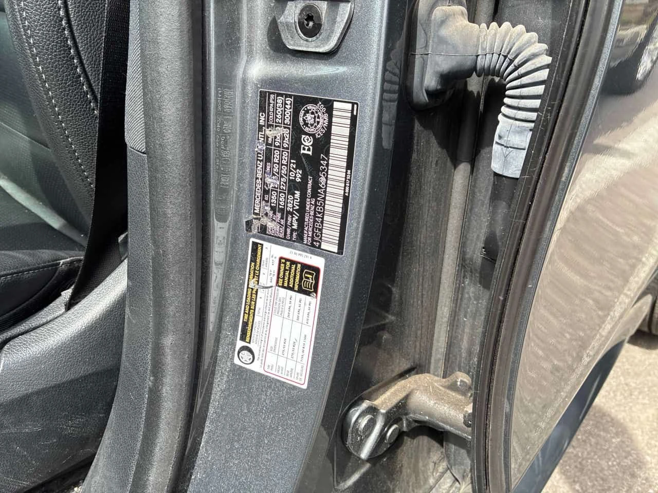 Mercedes-Benz GLE 350 BURMESTER * PANO * KEYLESS *  ПОДГРЕВИ * CARFAX, снимка 10 - Автомобили и джипове - 54647804