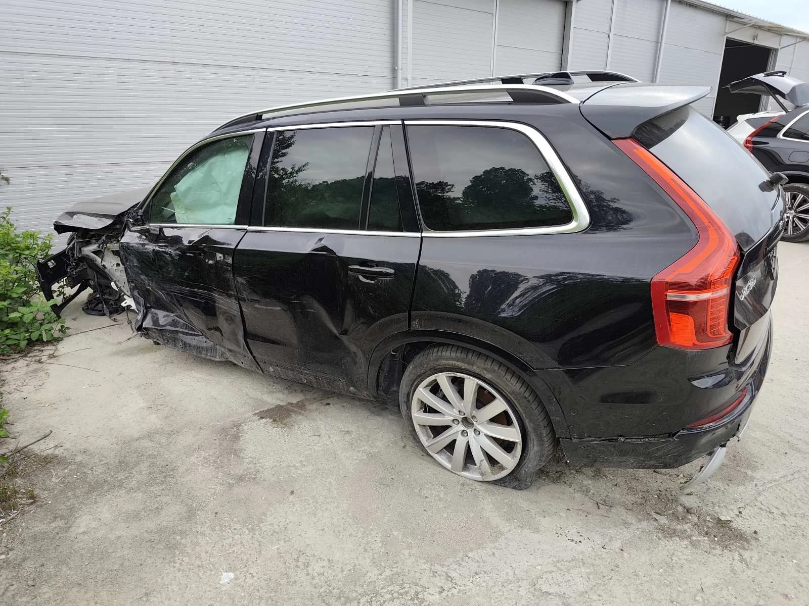 Volvo Xc90 2000, снимка 4 - Автомобили и джипове - 54703452