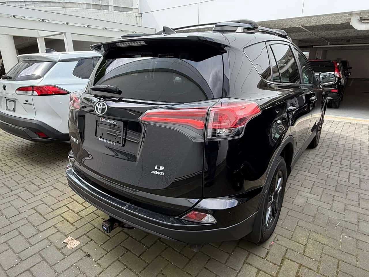 Toyota Rav4 * LE * АВТОКРЕДИТ БЕЗ ПЪРВОНАЧАЛНА ВНОСКА* , снимка 4 - Автомобили и джипове - 54992640