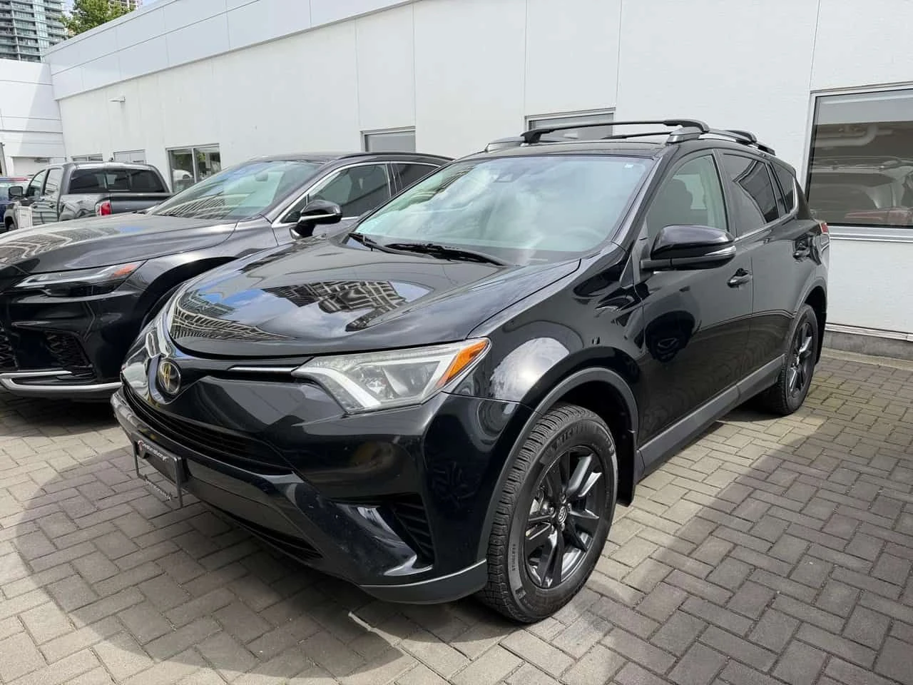 Toyota Rav4 * LE * АВТОКРЕДИТ БЕЗ ПЪРВОНАЧАЛНА ВНОСКА* 