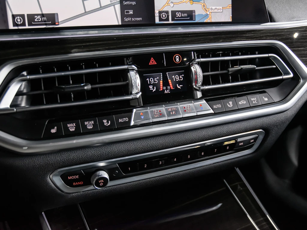 BMW X5 xDrive40i* LASER LIGHTS* 360* ОБДУХВ* ПАНО* НАВИ* , снимка 10 - Автомобили и джипове - 55725392