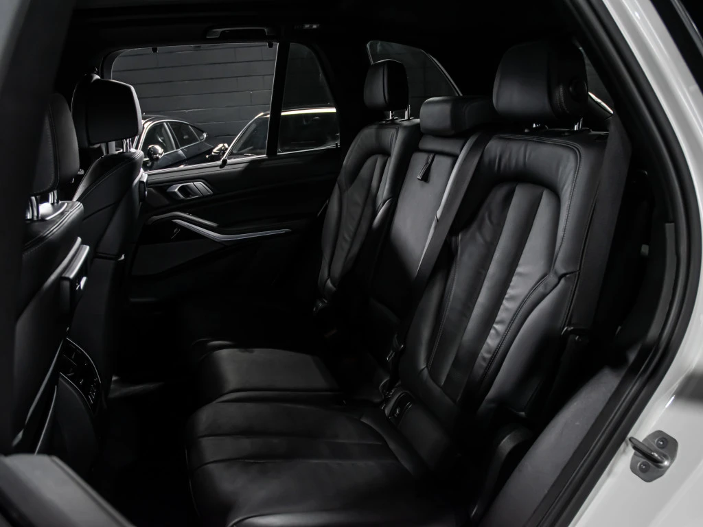 BMW X5 xDrive40i* LASER LIGHTS* 360* ОБДУХВ* ПАНО* НАВИ* , снимка 17 - Автомобили и джипове - 55725392
