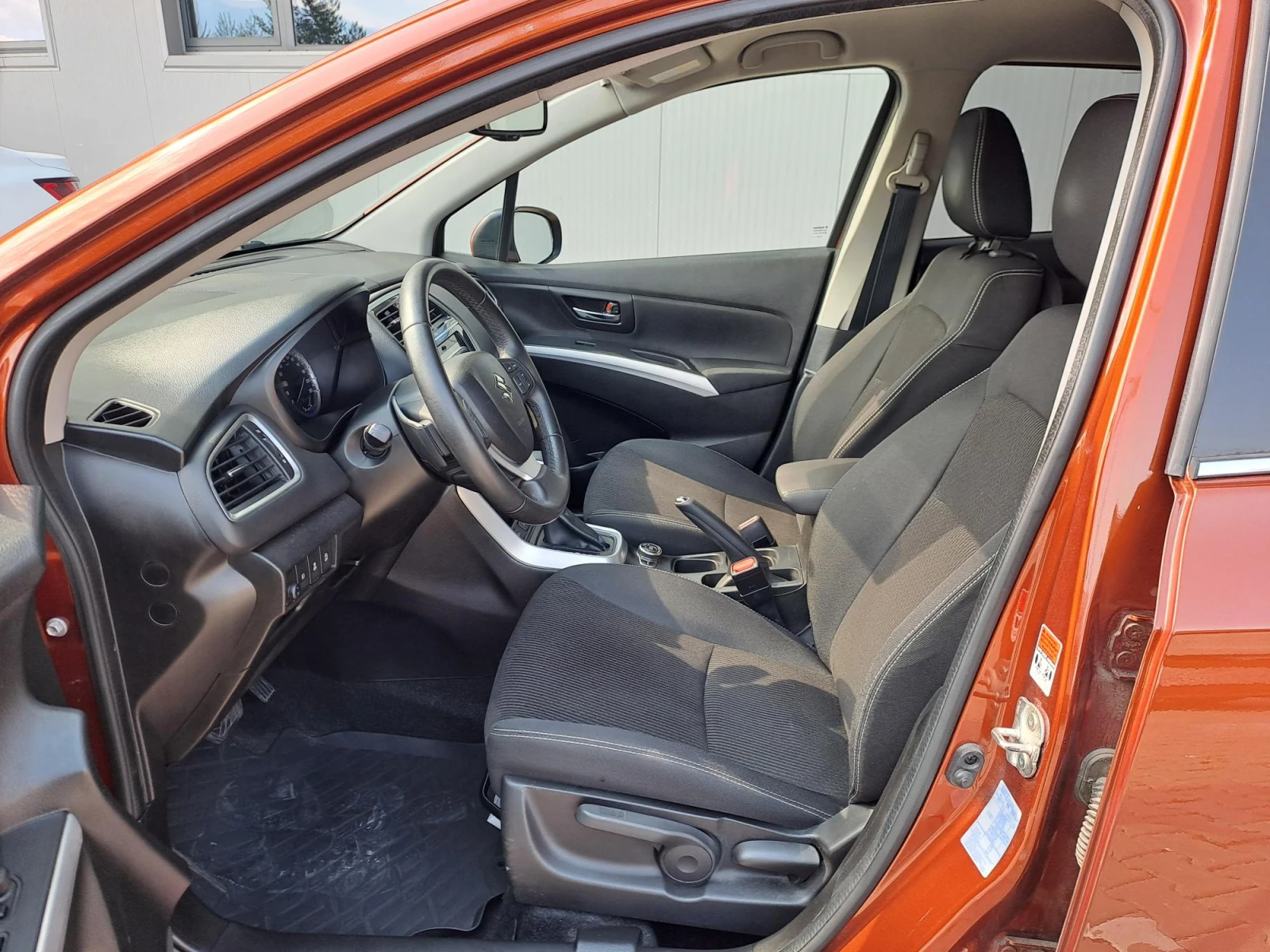 Suzuki SX4 S-Cross 1.4 GL+ Booster jet 4X4 AUTOMATIC 6 A/T, снимка 11 - Автомобили и джипове - 55751889