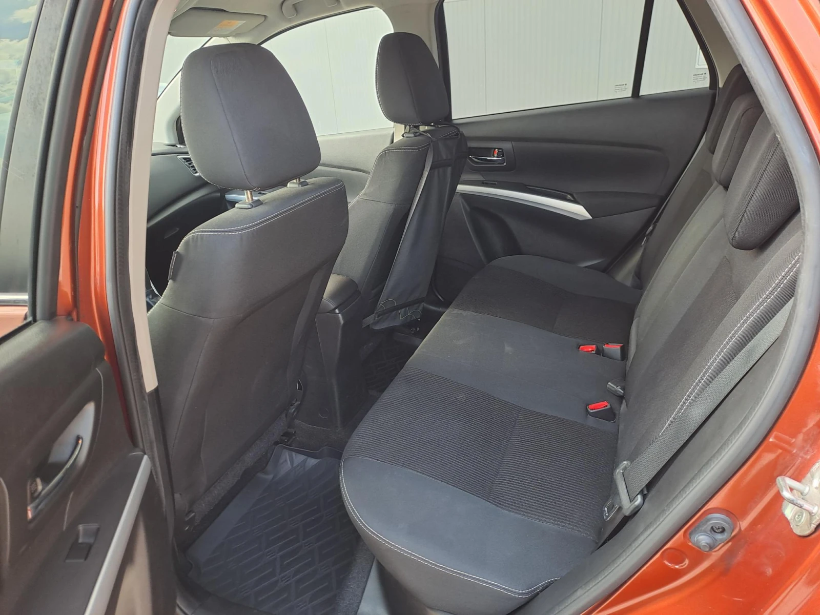 Suzuki SX4 S-Cross 1.4 GL+ Booster jet 4X4 AUTOMATIC 6 A/T, снимка 14 - Автомобили и джипове - 55751889