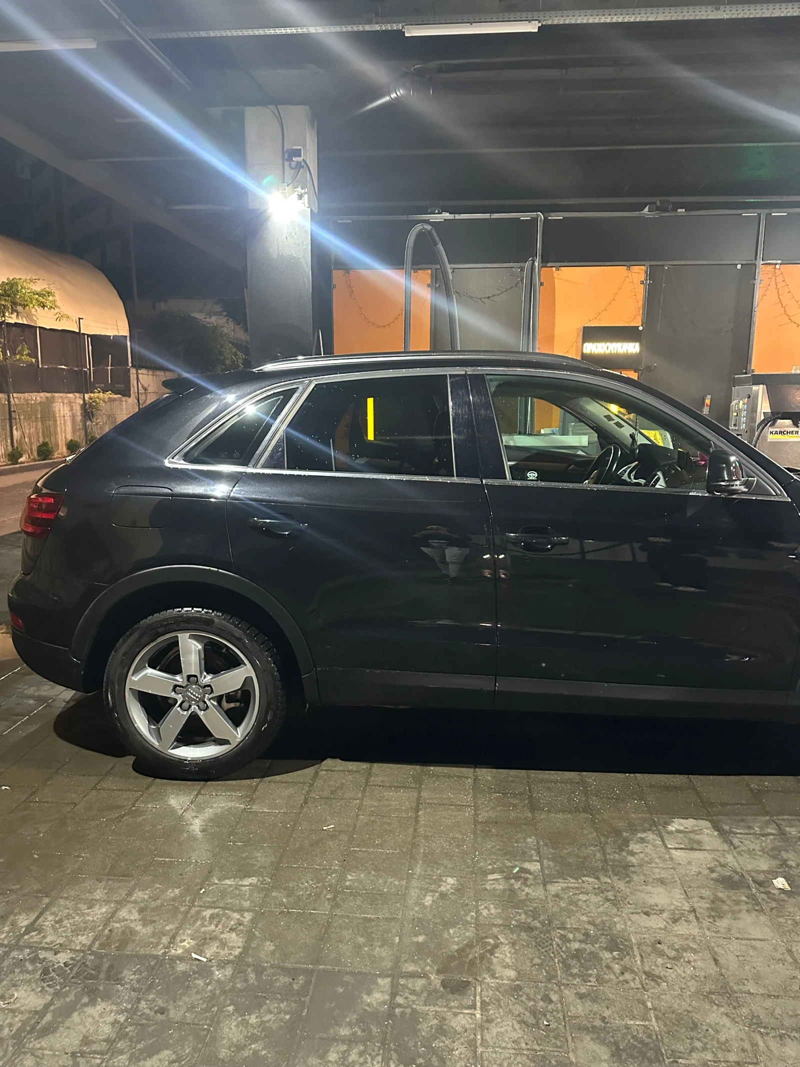 Audi Q3, снимка 2 - Автомобили и джипове - 56168376