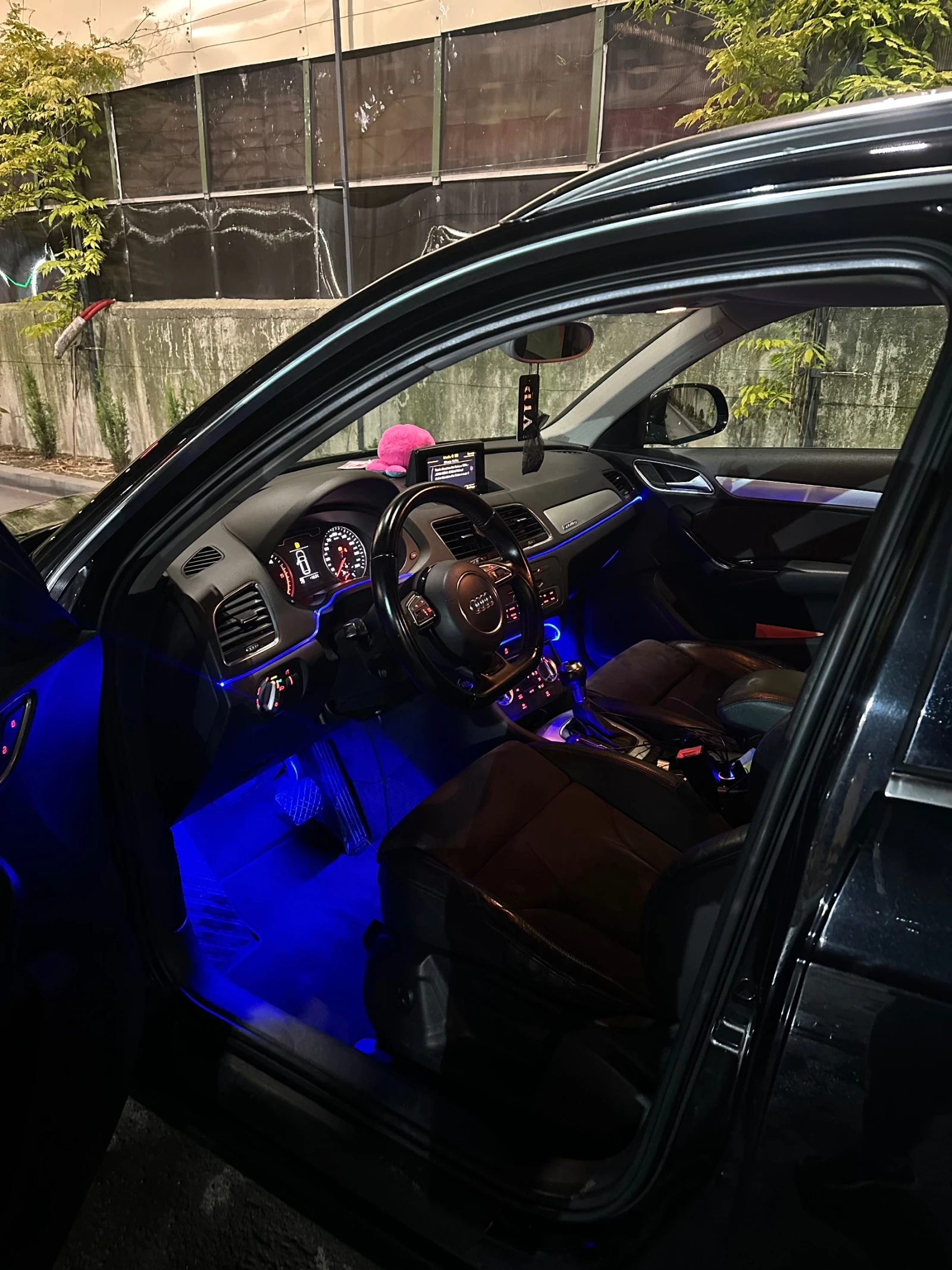 Audi Q3, снимка 6 - Автомобили и джипове - 56168376