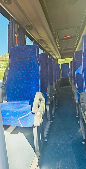 Iveco Daily 65C 24 места двоен климатик лири стъкло пакет, снимка 13