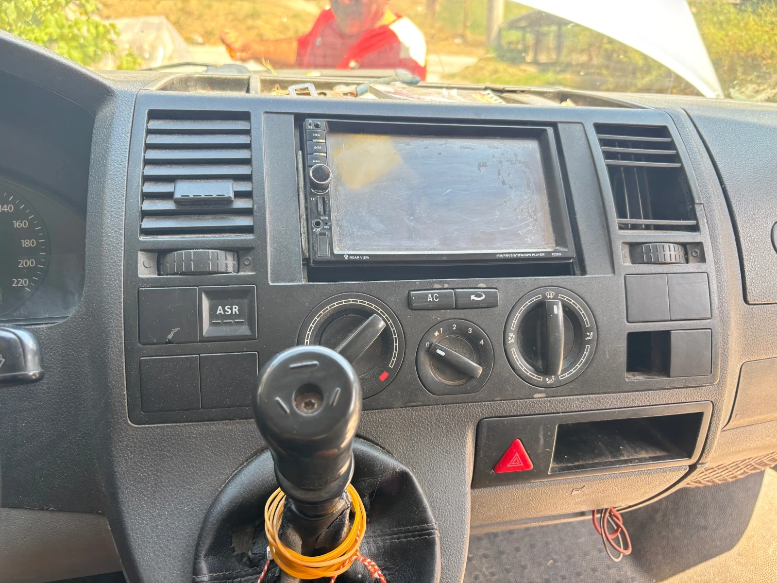 VW Transporter T5, снимка 4 - Бусове и автобуси - 55598073