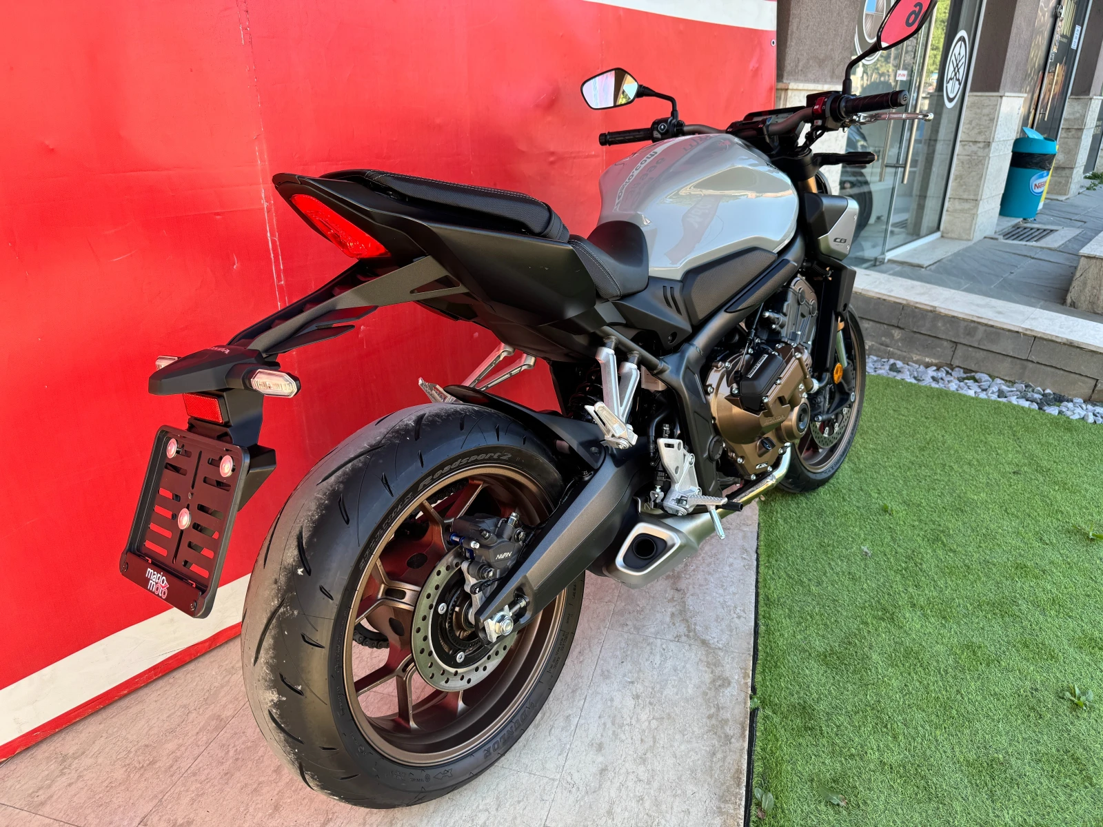 Honda Cb 650 R E-Clutch , снимка 4 - Мотоциклети и мототехника - 55500770