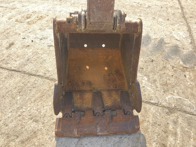 Багер Takeuchi TB20R * ОЧАКВАН 29.01.2027!!!, снимка 6 - Индустриална техника - 56182596