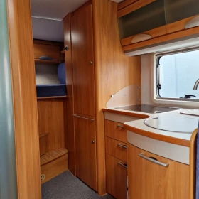 Кемпер HYMER / ERIBA T 664 SL , снимка 13