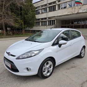 Ford Fiesta 1.4i фабрична Газ, снимка 15