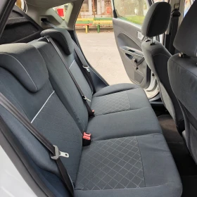 Ford Fiesta 1.4i фабрична Газ, снимка 11