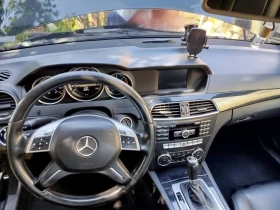 Mercedes-Benz C 220, снимка 12