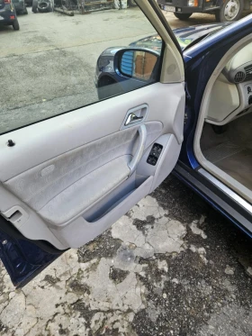 Mercedes-Benz 200 C200 - 4300 лв. / 2198.56 € - 52107386 9