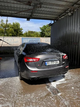     Maserati Ghibli * SQ4 * 