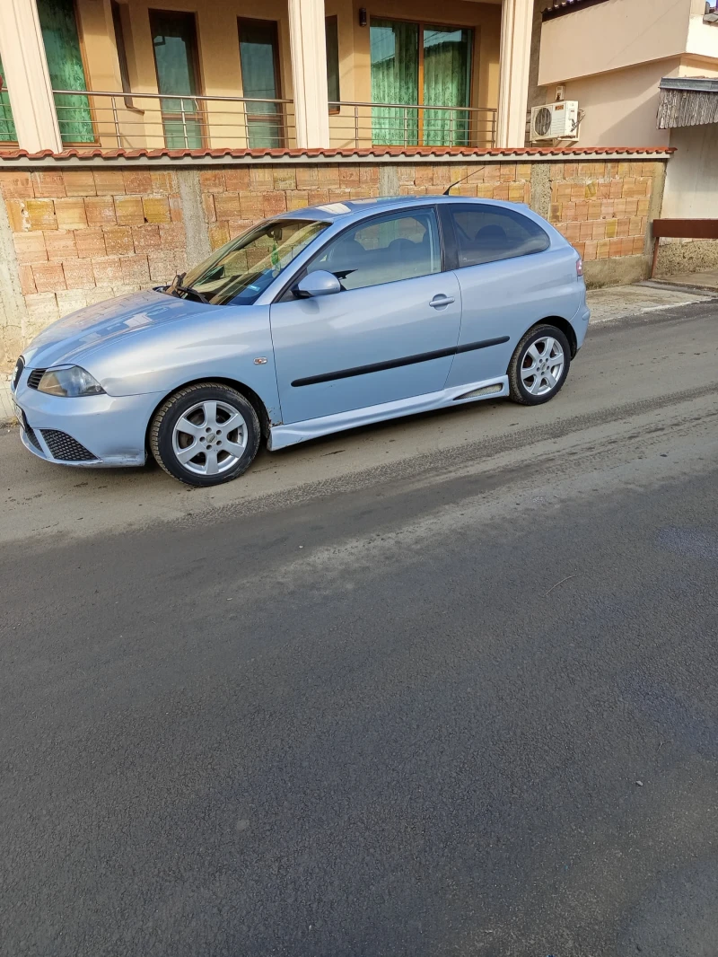 Seat Ibiza 1.4, снимка 2 - Автомобили и джипове - 48535684