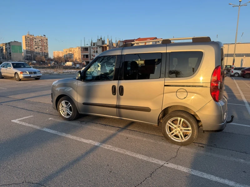 Fiat Doblo 1.6 MultiJet, снимка 5 - Автомобили и джипове - 49263620