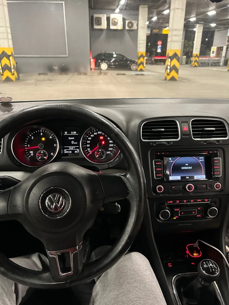VW Golf 2.0tdi, снимка 8 - Автомобили и джипове - 52562131