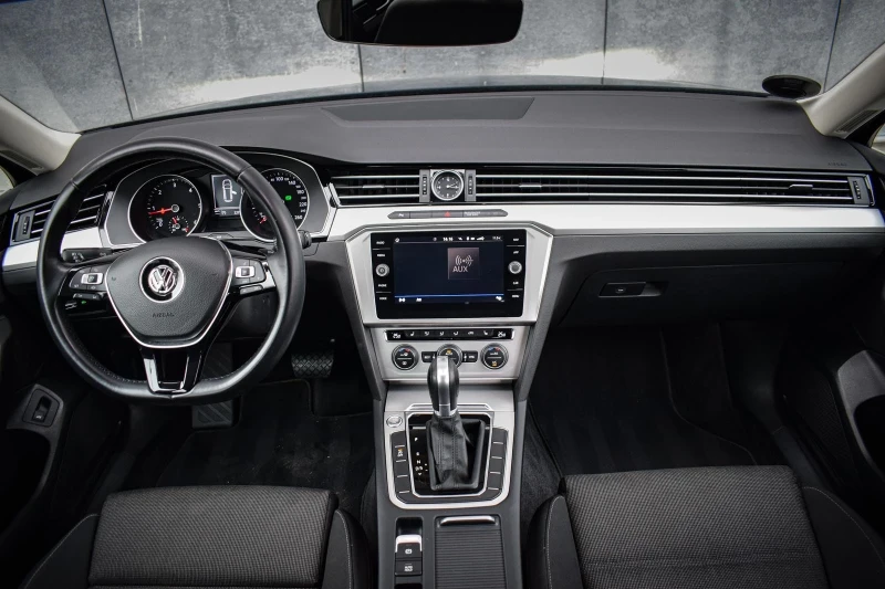 VW Passat B8, снимка 11 - Автомобили и джипове - 52697565
