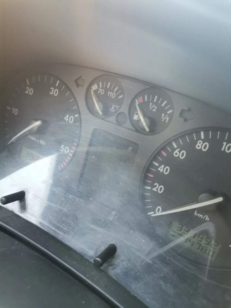 VW Polo 1.9 Diesel, снимка 6 - Автомобили и джипове - 53500905