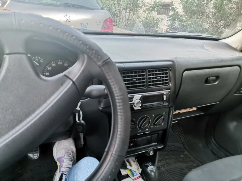 VW Polo 1.9 Diesel, снимка 5 - Автомобили и джипове - 53500905