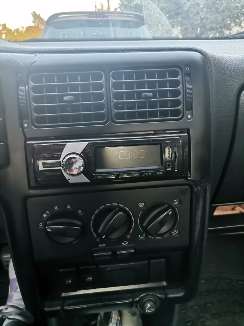 VW Polo 1.9 Diesel, снимка 8 - Автомобили и джипове - 53500905