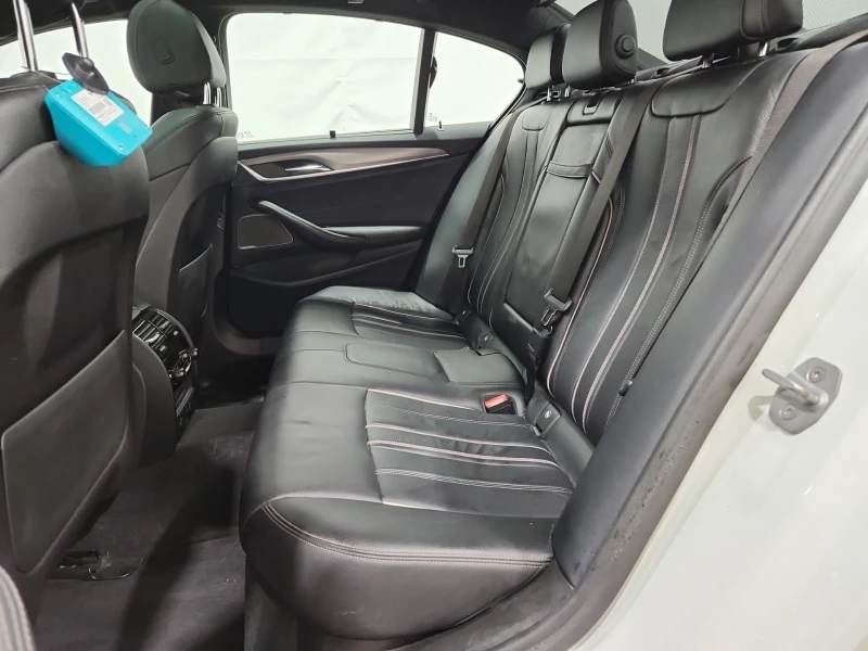 BMW 530 M pack* Back cam* Подгрев* Обдух* Шибидах* , снимка 12 - Автомобили и джипове - 53528254