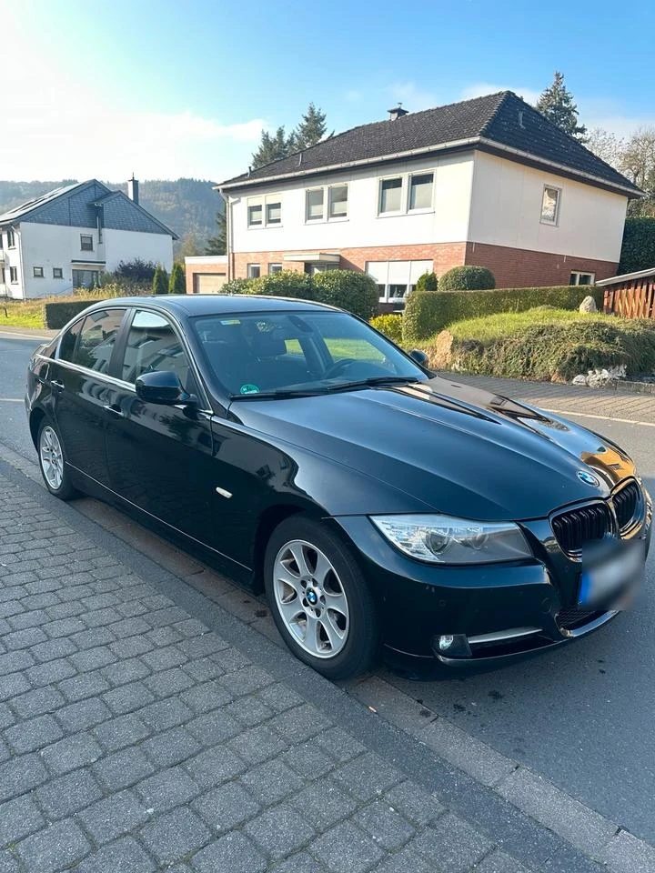 BMW 320 320d 184kc 2011г. Сменени вериги обслужена от до. , снимка 2 - Автомобили и джипове - 48599763