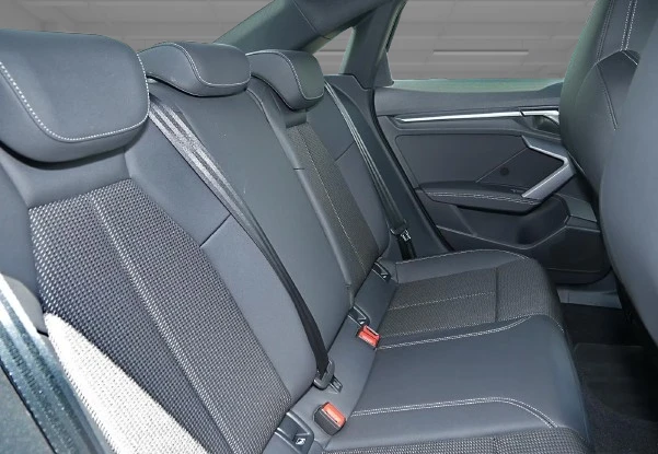 Audi A3 35 TFSI = S-line = Гаранция, снимка 8 - Автомобили и джипове - 54969894