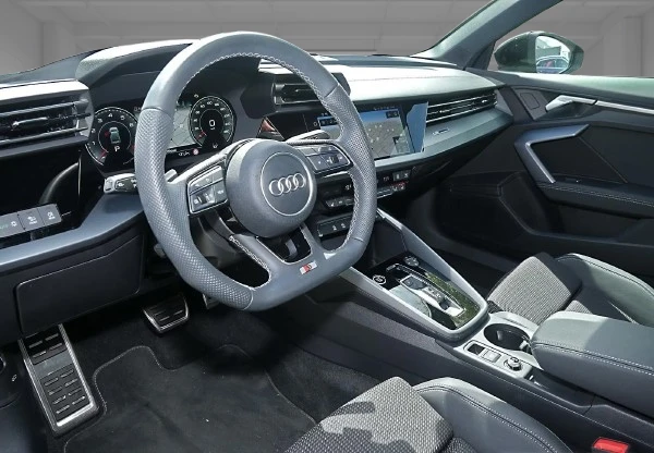 Audi A3 35 TFSI = S-line = Гаранция, снимка 4 - Автомобили и джипове - 54969894