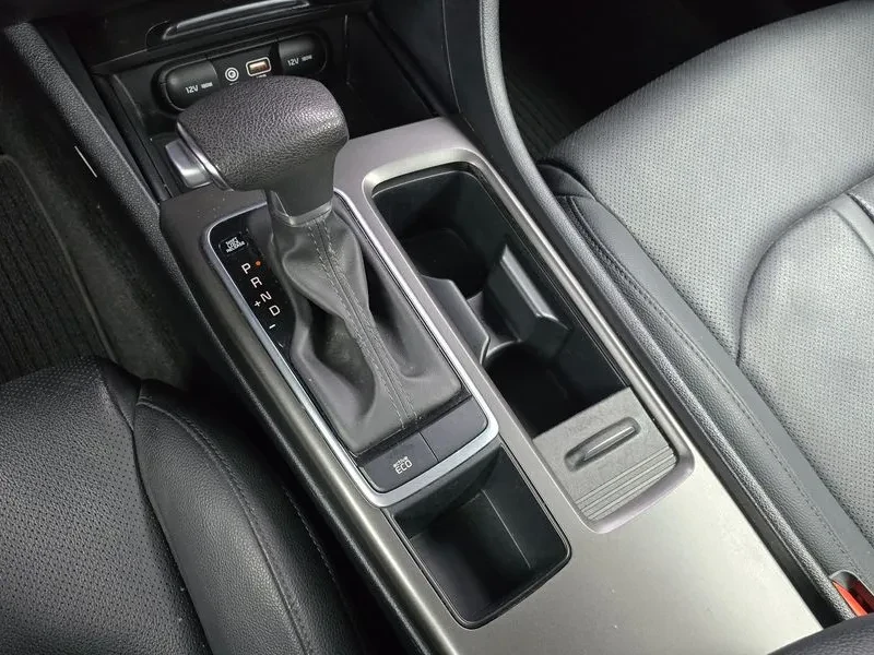 Kia K5 2.0 Lpi Luxury, снимка 9 - Автомобили и джипове - 55736435