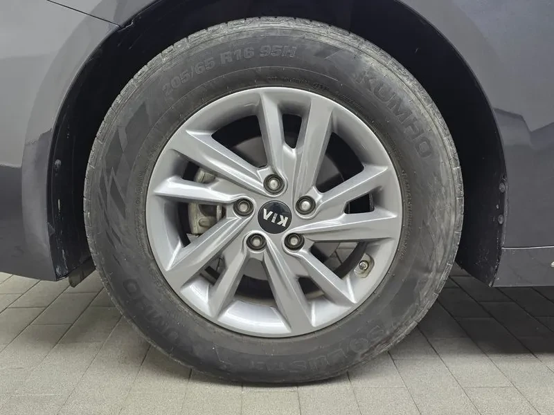 Kia K5 2.0 Lpi Luxury, снимка 5 - Автомобили и джипове - 55736435