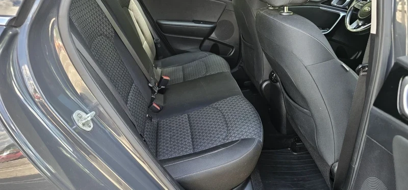 Kia Ceed Kia Ceed PREMIUM SW AVTOMAT GERMANY Distronic, снимка 6 - Автомобили и джипове - 55925615